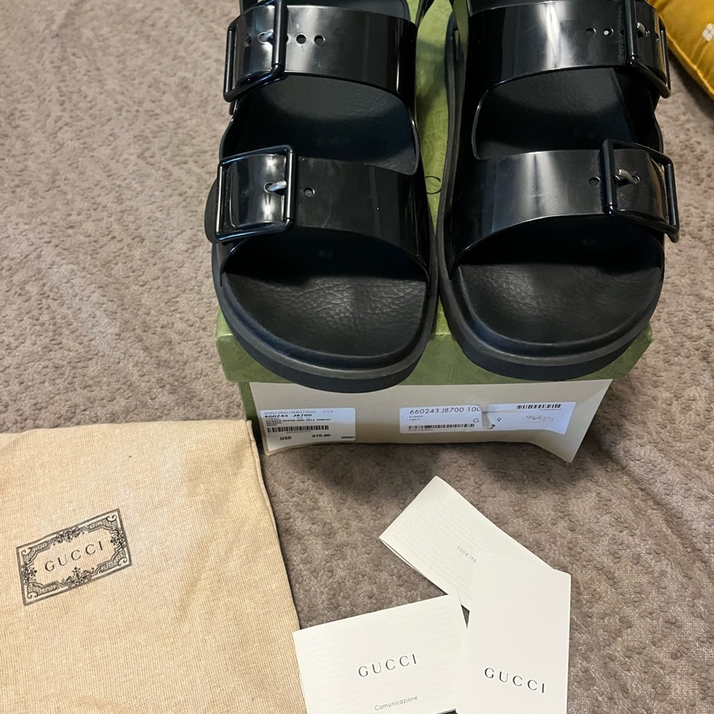 Gucci Isla Double G women Sandals